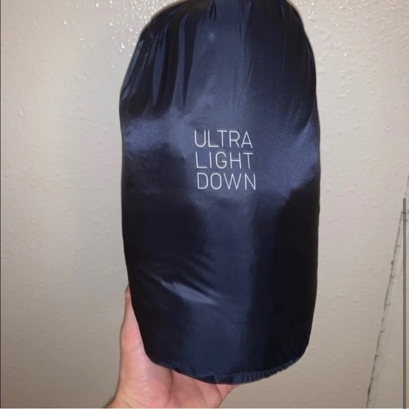 Uniqlo Down Lightweight Padded Men Jacket - Picture 15 of 16